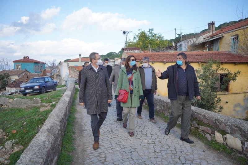 Ayvalık Belediyesi’nin “Kapınızdayız Yanınızdayız” Projesi hayata geçti
