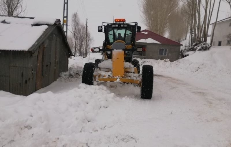 Bingöl’de kar 281 köy yolunu ulaşıma kapattı
