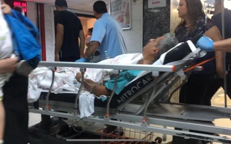 Dişini çeken hekimi bıçaklayan gencin cezasında indirim
