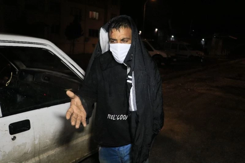 Demir çubuklarla dövdükleri adamın arabasına el koyup pompalı tüfek zoruyla çocuğunu kaçırdılar
