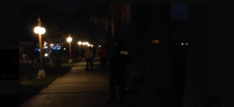 Ateş yakıp eğlenen gruba polis baskını
