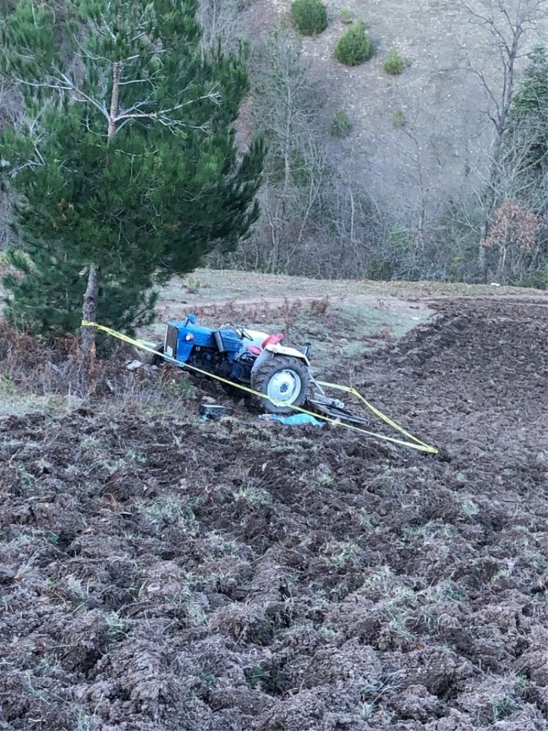 Sinop’ta takla atan traktörden fırlayan sürücü hayatını kaybetti
