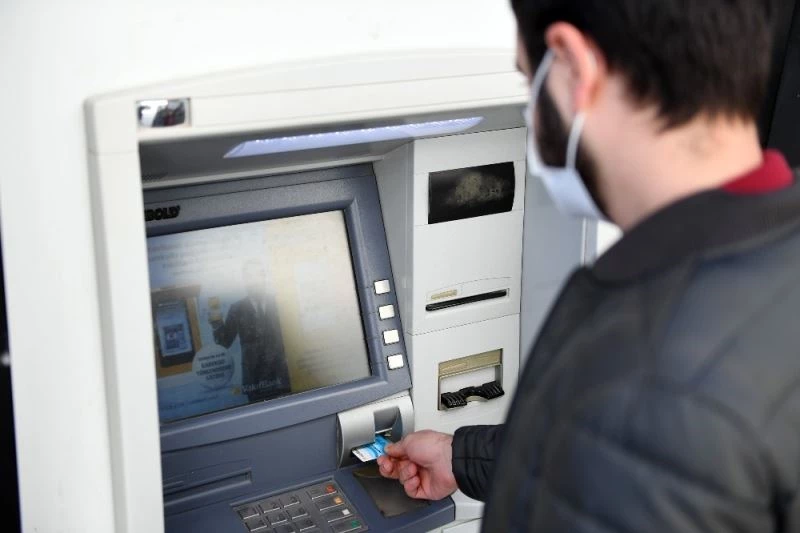 Öğrenim yardımının 200 liralık ocak ayı tutarları hesaplara yatırıldı
