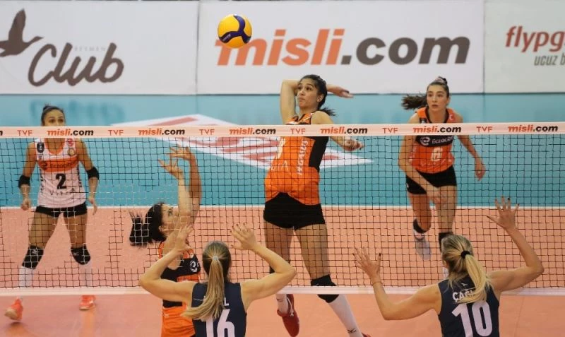 Misli.com Sultanlar Ligi: Eczacıbaşı Vitra: 3 - Sarıyer Belediyespor: 2
