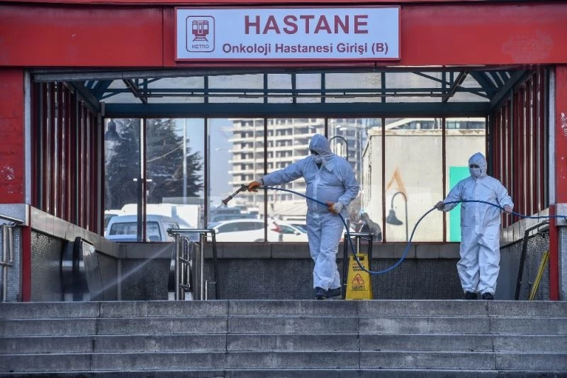 Eksi 40 dereceye kadar etkili ‘BELÇÖZ’ yol ve kaldırımlarda kullanılmaya başlandı
