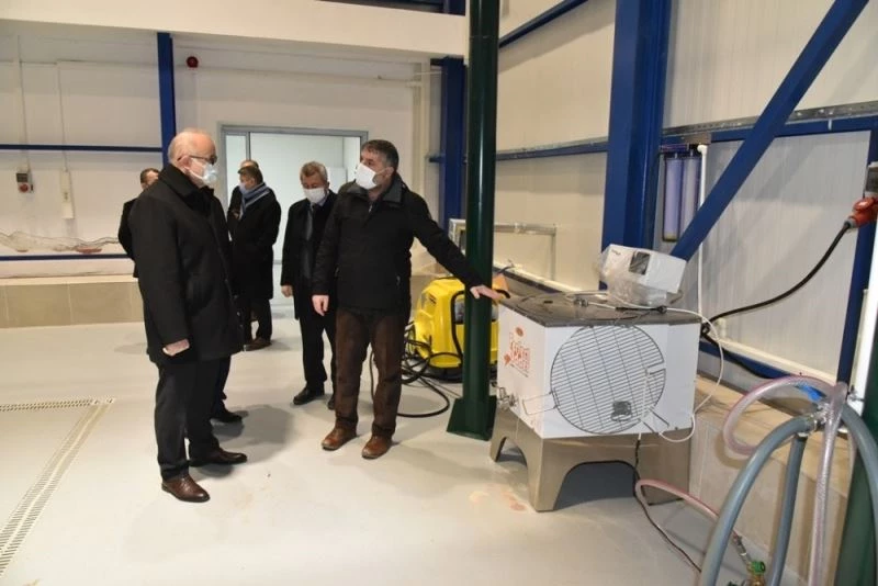 Buzağı ölümlerinin önüne geçecek tesis
