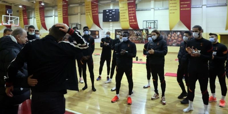 Omar Elabdellaoui’den takıma başarılar ziyareti
