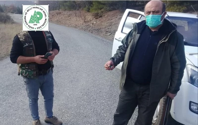 Güme ile kaçak avlanırken suçüstü yakalandı
