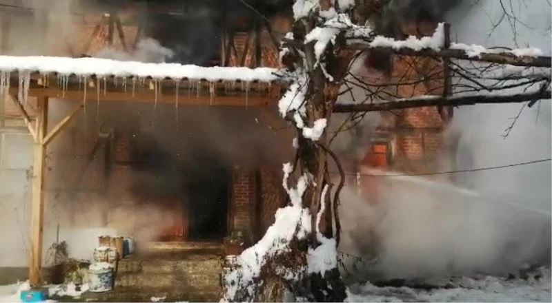 Bacaya giren Baykuş, evi küle çevirdi
