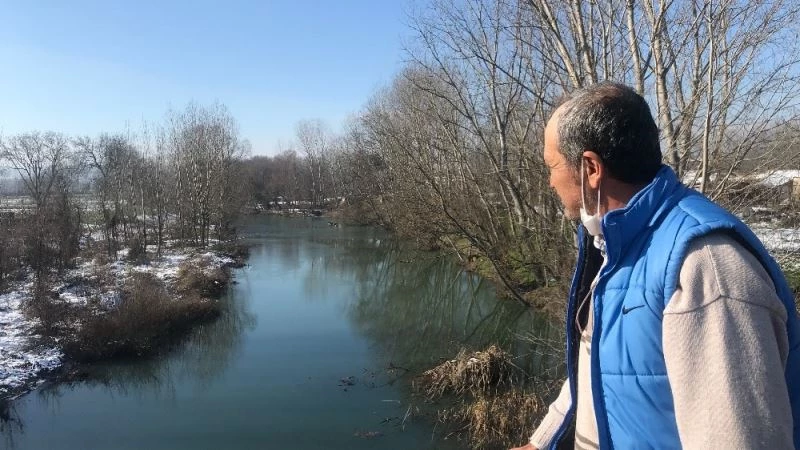 Kocabaş Çayı buz tuttu
