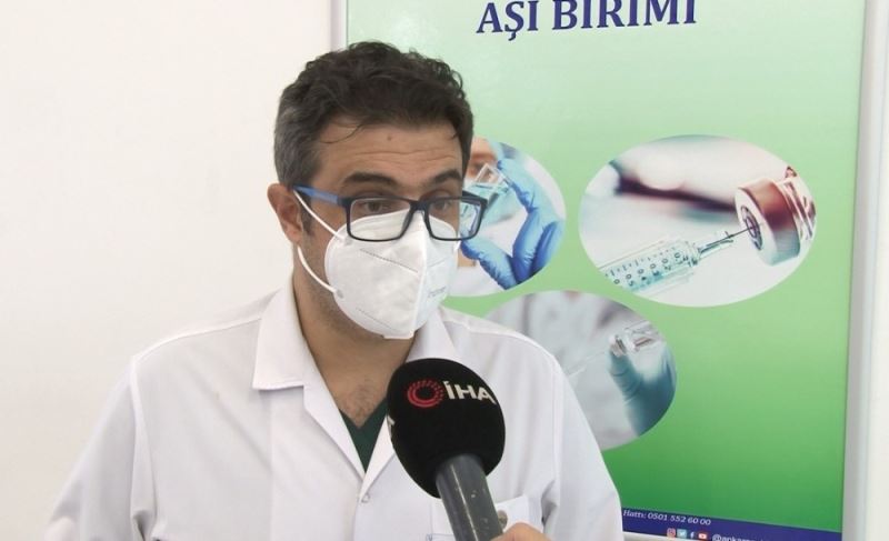 Uzman doktor eczacıların aşılanma sürecini anlattı
