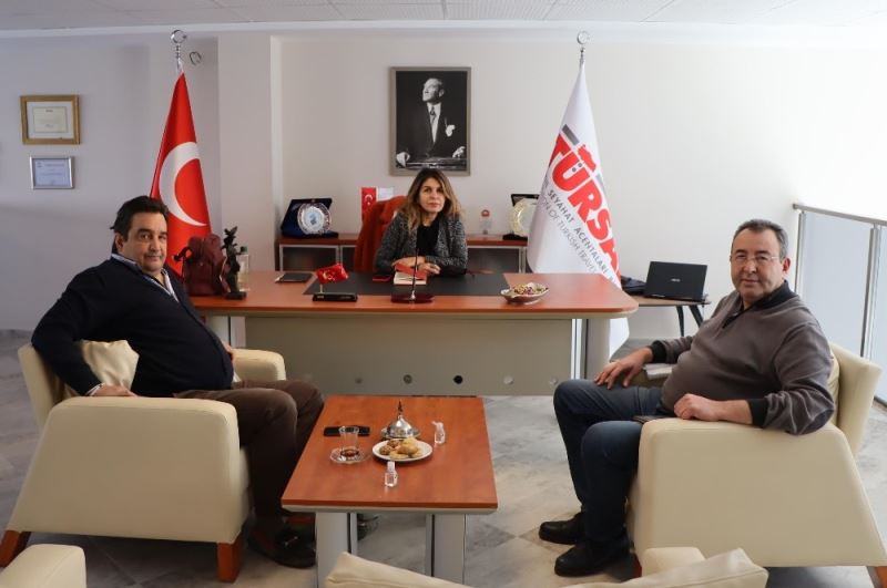 KUTO Başkanı Akdoğan, TÜRSAB Aydın temsilcisi Yurtcan ile görüştü
