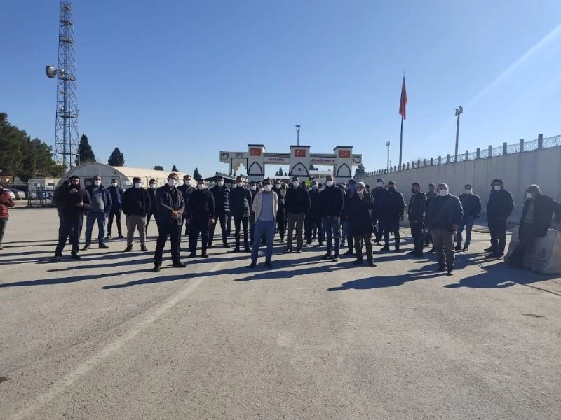 Cerablus Kent Meclisi’nin aldığı karar tır şoförlerini greve götürdü
