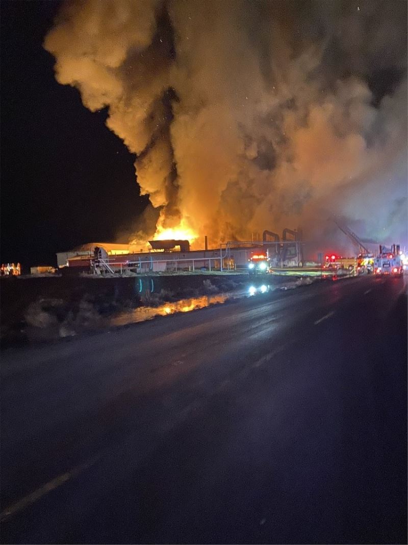 Washington eyaletinde fabrikada korkutan yangın

