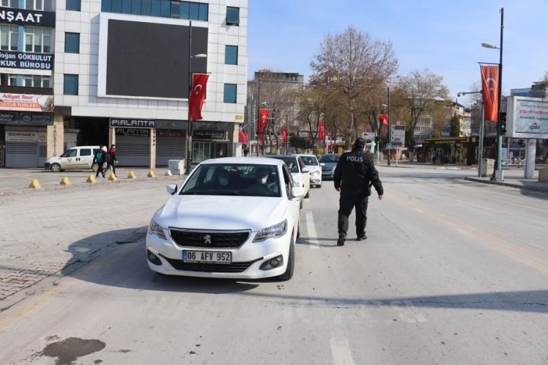 Malatya’da sokağa çıkma kısıtlamasına uyuluyor
