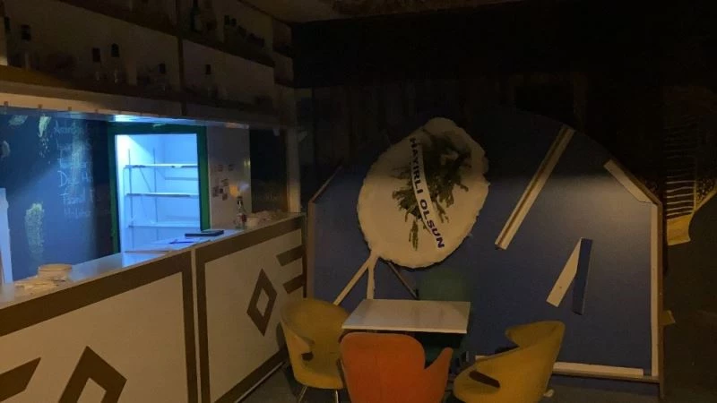 Diyarbakır’da mühürlenen dairede alkollü eğlence yapanlara baskın
