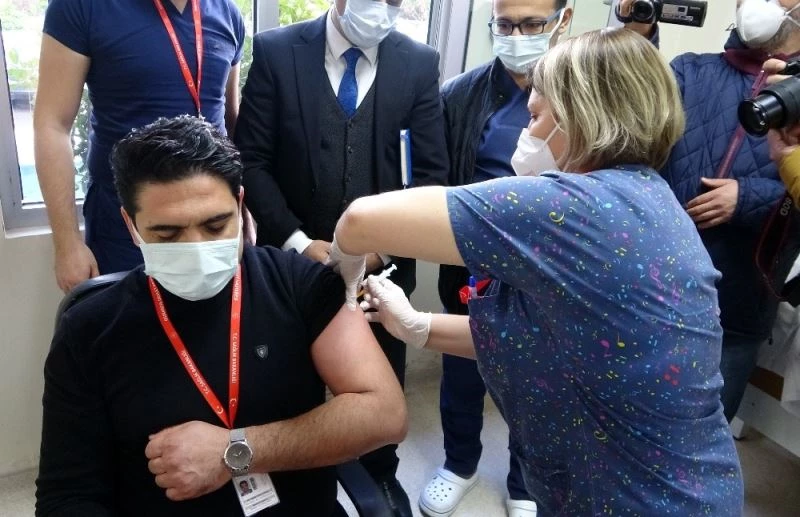 OSMANİYE’DE BİRİNCİ DOZ AŞILAMA TAMAMLANDI