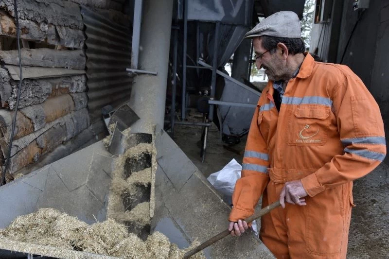 Emekli Vali şoförü ilginç makineler tasarlamaya devam ediyor
