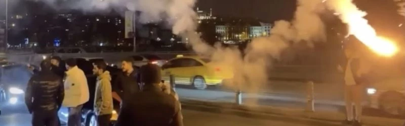 (Özel) İstanbul trafiğinde yasağa rağmen asker uğurlama terörü kamerada
