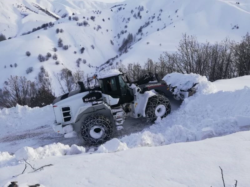 Bingöl’de 281 köy yolu ulaşıma açıldı
