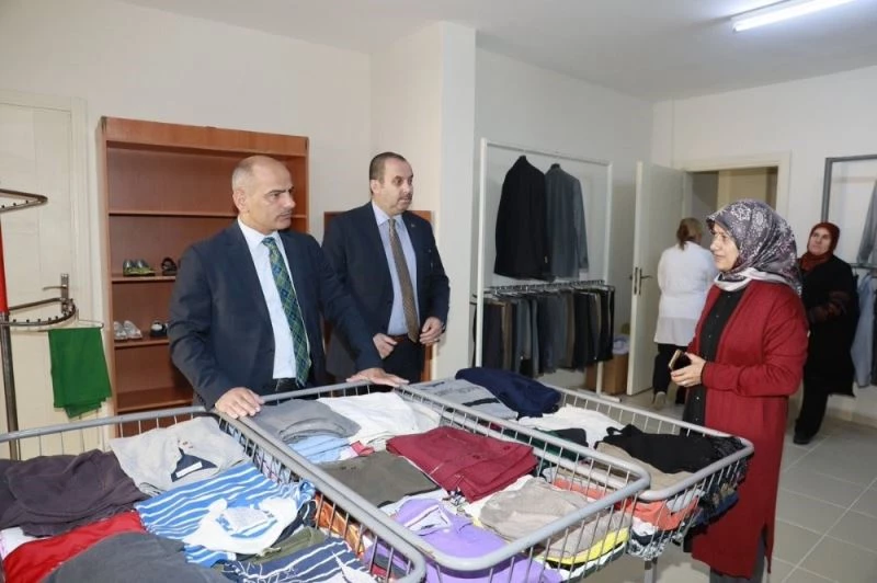 Günışığı Derneği, yardımlarını sürdürmeyi devamediyor
