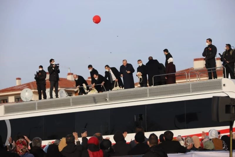 Cumhurbaşkanı Erdoğan: “Millete efendi olmaya değil hizmetkar olmaya geldik ve bu yola devam ediyoruz