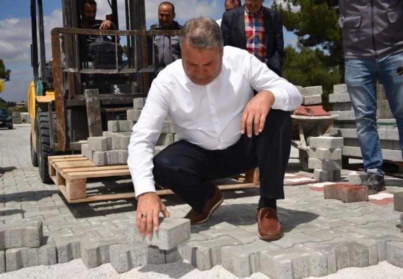 Yunusemre Belediyesi 150 bin metrekarelik parke taşı döşedi
