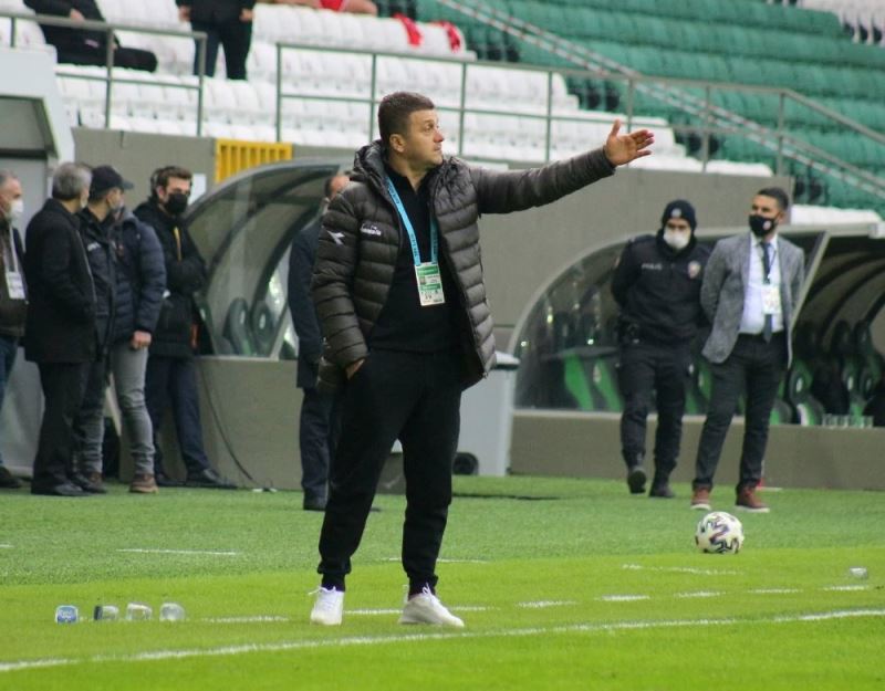 Teknik Direktör Hakan Keleş, Balıkesirspor ile oynadıkları maçı değerlendirdi
