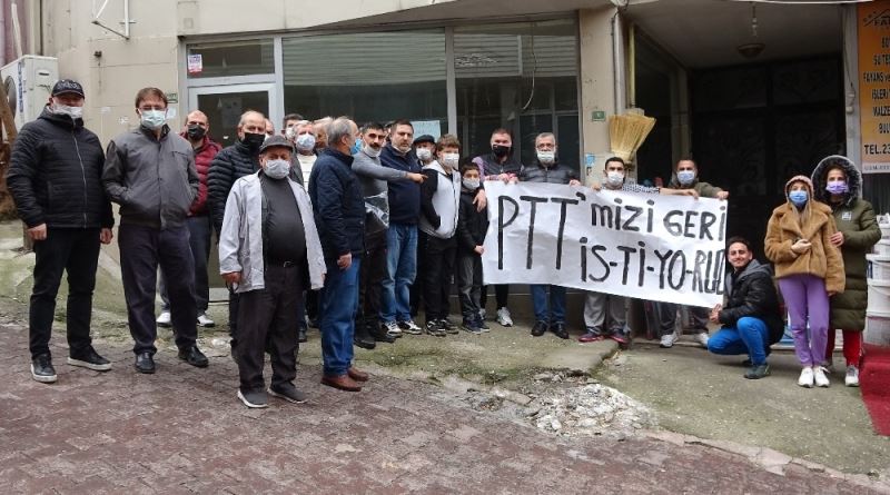 80 yıldır hizmet veren PTT binasını kapattılar, vatandaş eylem yaptı
