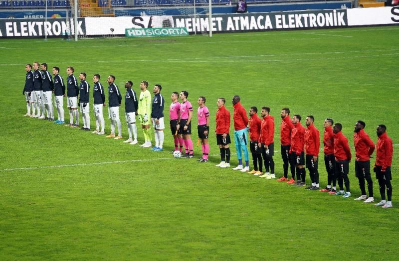 Süper Lig: Kasımpaşa: 2 - DG Sivasspor: 0 (İlk yarı)
