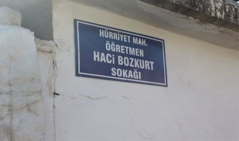 Merhum Gazeteci Bozkurt’un adı sokağa verildi
