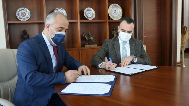 DAKA’dan Muş Alparslan Üniversitesi’ne TEKNOFEST İstanbul’da model bir roket yapımı projesi desteği
