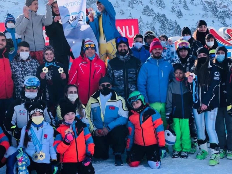 Ağrılı sporcu Berfin Balkis Türkiye şampiyonu oldu
