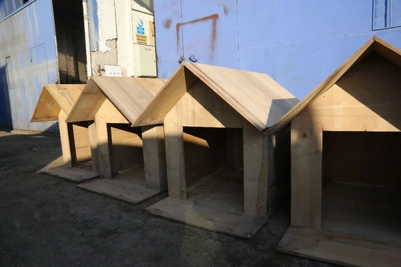 Gölbaşı Belediyesi atıklardan sokak kulübesi üretti
