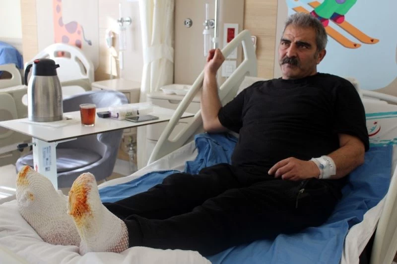 Sibirya soğukları tır şoförünün ayaklarını dondurdu
