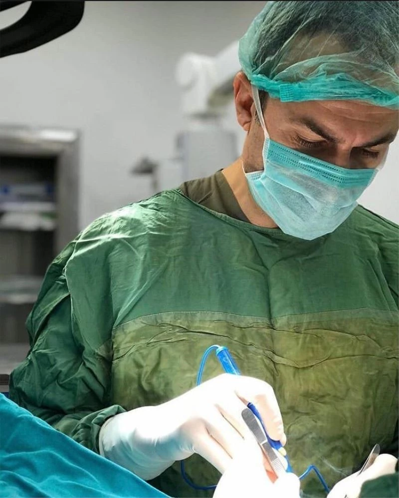 Aylarca mesanesinde 7 cm büyüklüğündeki tümörle yaşadı
