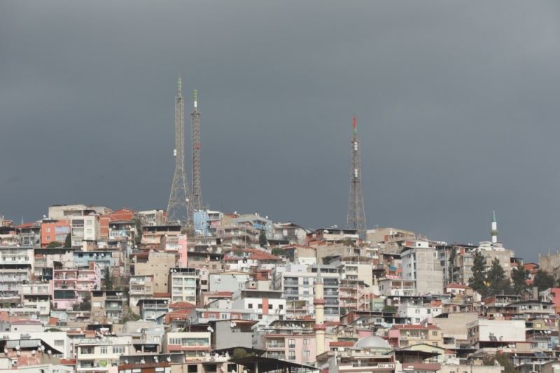 Bayraklı’daki tv vericileri kaldırılıyor
