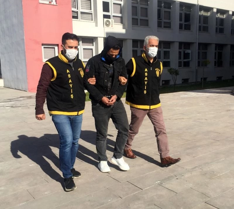 Çakmak isteme bahanesiyle hastane çalışanının telefonunu çaldı
