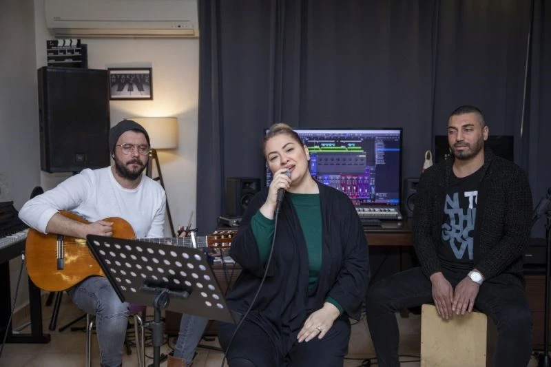 Mersin Büyükşehir Belediyesinden müzisyenlere destek
