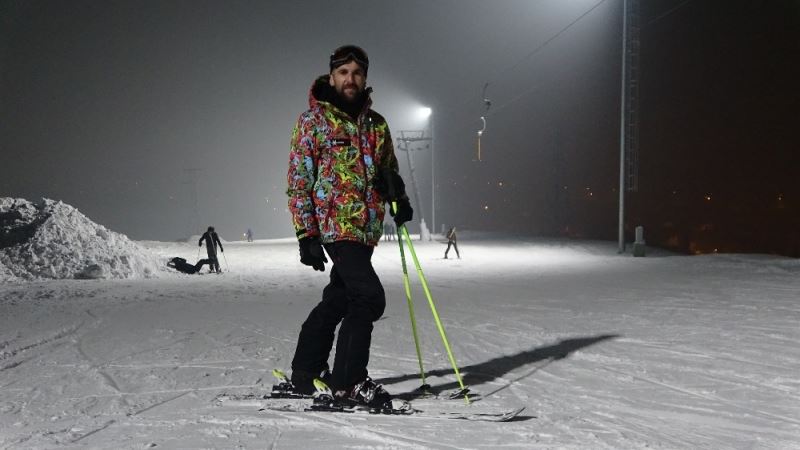 Ağrı, gece kayağı ile buluştu
