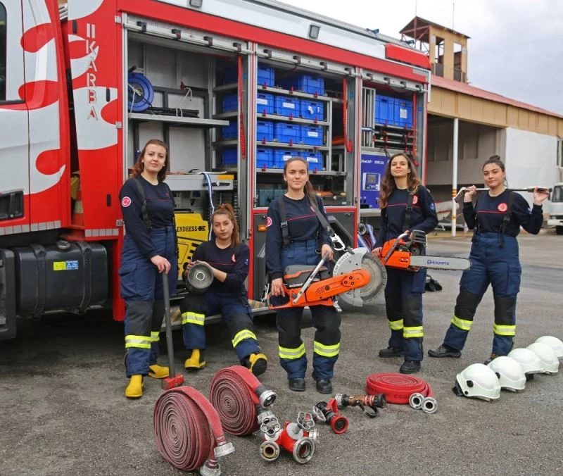 Görev şehidi babasının hikayeleriyle büyüyüp 