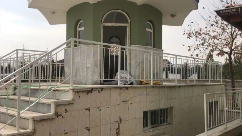 Kalp hastası genç şadırvan girişinde ölü bulundu
