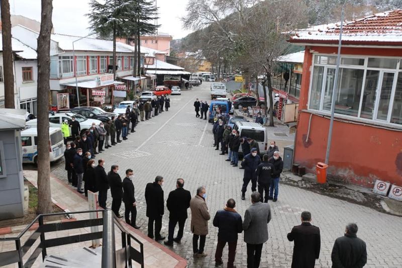 Kaymakam Mahmutoğlu törenle uğurlandı
