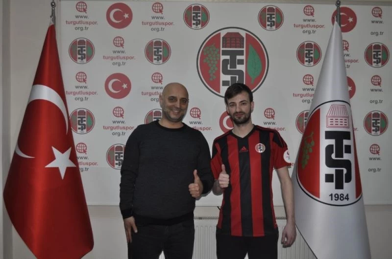 Turgutluspor, Mert Narin’i yeniden renklerine bağladı
