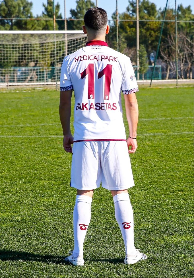 Anastasios Bakasetas, Trabzonspor’un 151. yabancı oyuncusu oldu
