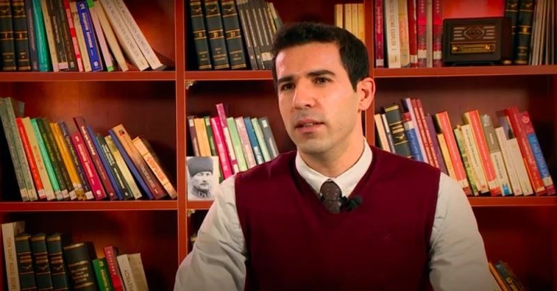 Bibliyofil’de bir başyapıt: “Saatleri Ayarlama Enstitüsü”
