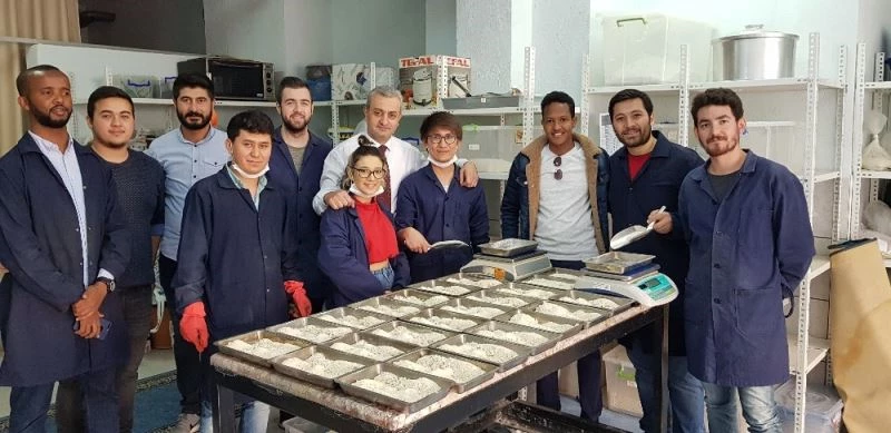 Büyük çaplı malzeme atıklarının asfalt betonunda kullanılabileceği ortaya konuldu
