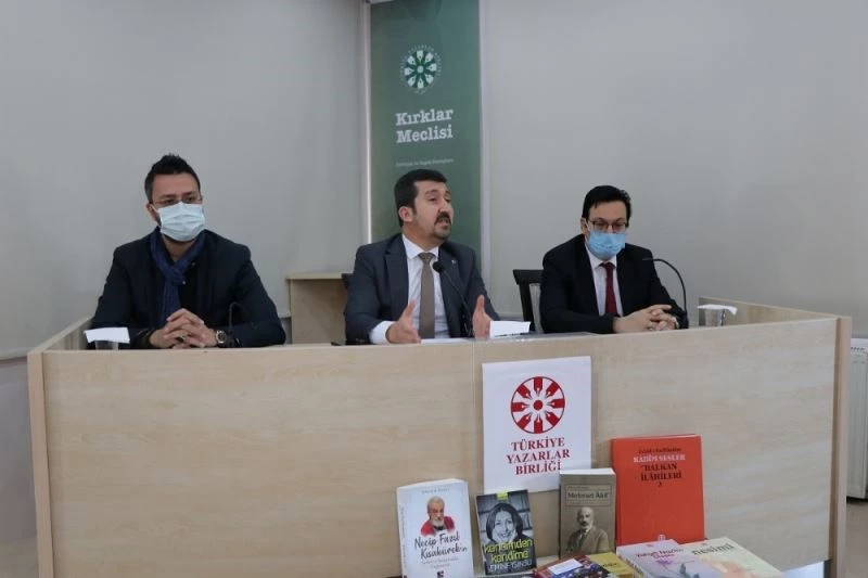 Prof. Dr. Tellioğlu ’en iyi kitap’ ödülünü kazandı
