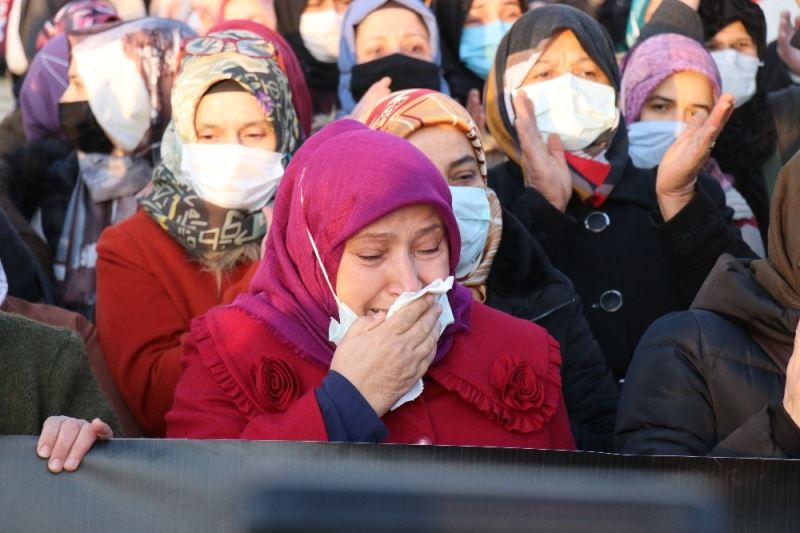 Davaya hem müştekilerin avukatı hem de ölen kişinin yakını olarak katıldı
