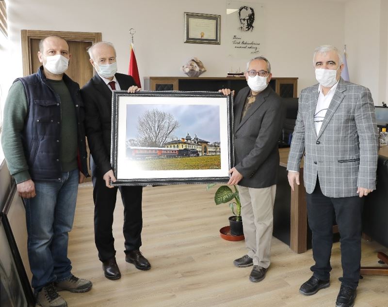 Tıp Fakültesi Dekanlığı, Edirne fotoğraflarıyla renkleniyor
